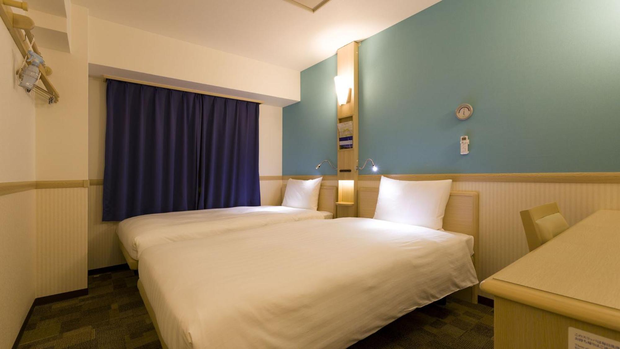 Toyoko Inn Odawara Eki Higashi Guchi Quarto foto