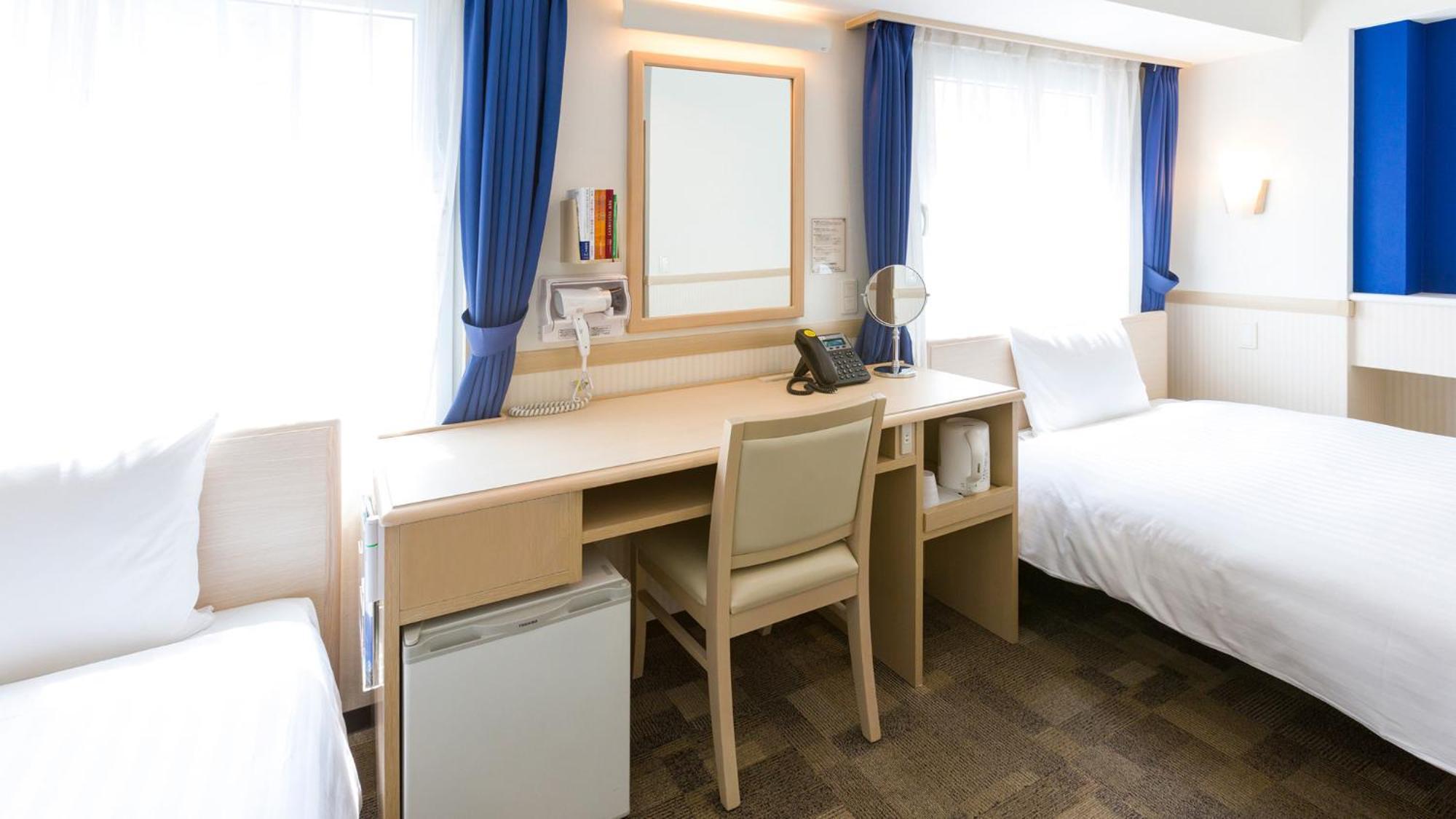 Toyoko Inn Odawara Eki Higashi Guchi Quarto foto